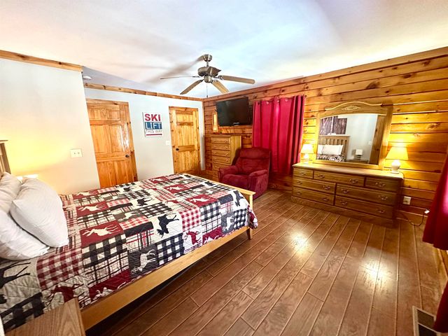 4138 West Hill Road S, Jamaica, VT 05343