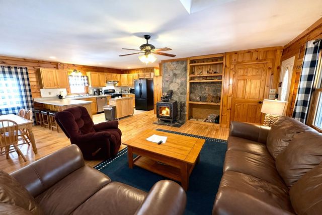 4138 West Hill Road S, Jamaica, VT 05343