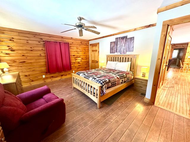 4138 West Hill Road S, Jamaica, VT 05343