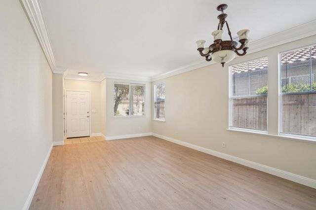 4902 Alterra Way, Sacramento, CA 95835