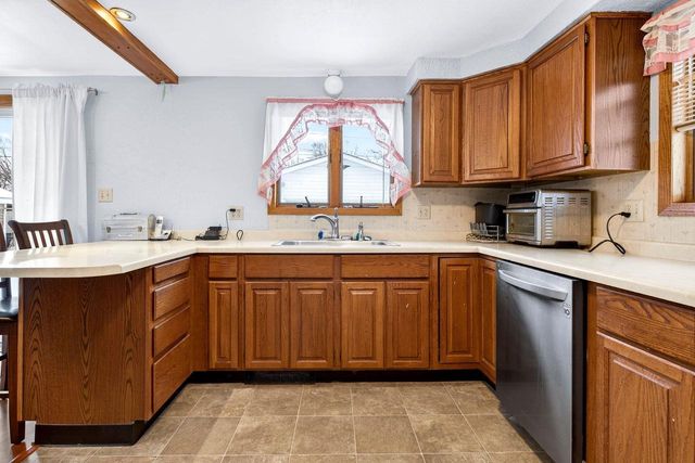 323 8TH STREET, Menasha, WI 54952