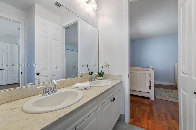 8352 NW 26th Ct 8352, Cooper City, FL 33024