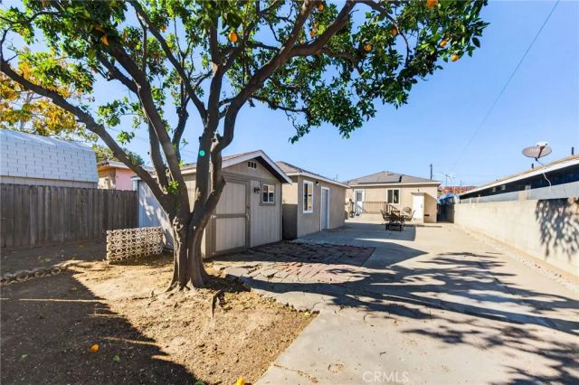 1520 E Sandison Street, Wilmington, CA 90744