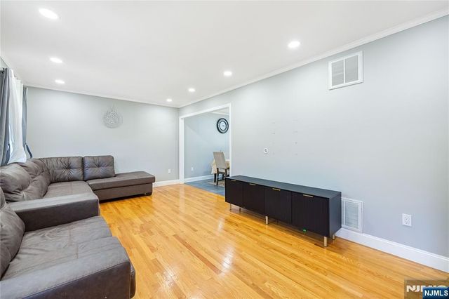 361 Walthery Avenue, Ridgewood, NJ 07450