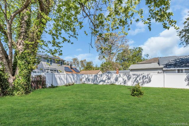 1767 Bushwick Avenue, Merrick, NY 11566