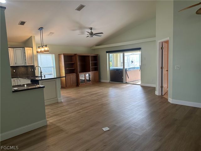 9273 Palm Island CIR, North Fort Myers, FL 33903