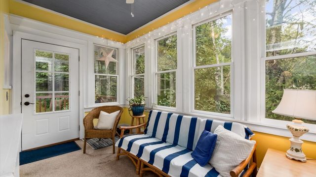 117 S Plum Street, Granville, OH 43023