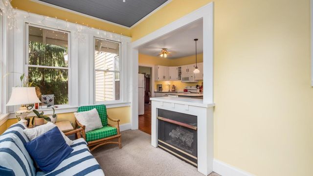 117 S Plum Street, Granville, OH 43023