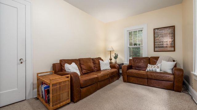 117 S Plum Street, Granville, OH 43023
