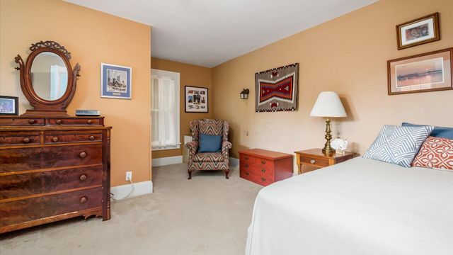 117 S Plum Street, Granville, OH 43023