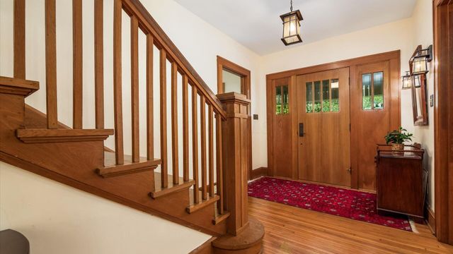 117 S Plum Street, Granville, OH 43023