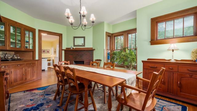 117 S Plum Street, Granville, OH 43023