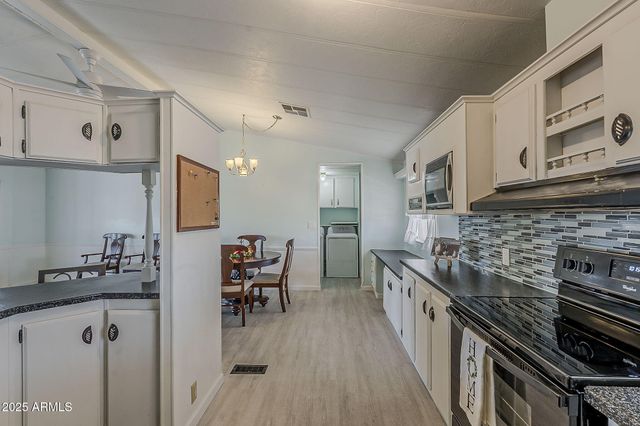 834 S MERIDIAN Road 118, Apache Junction, AZ 85120