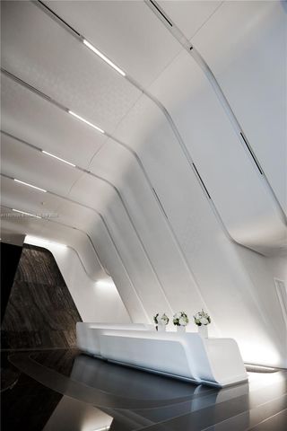 1000 Biscayne Blvd 3201, Miami, FL 33132