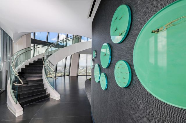 1000 Biscayne Blvd 3201, Miami, FL 33132