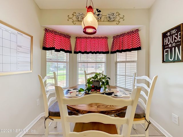 9243 DALE VIEW Lane W, Jacksonville, FL 32225