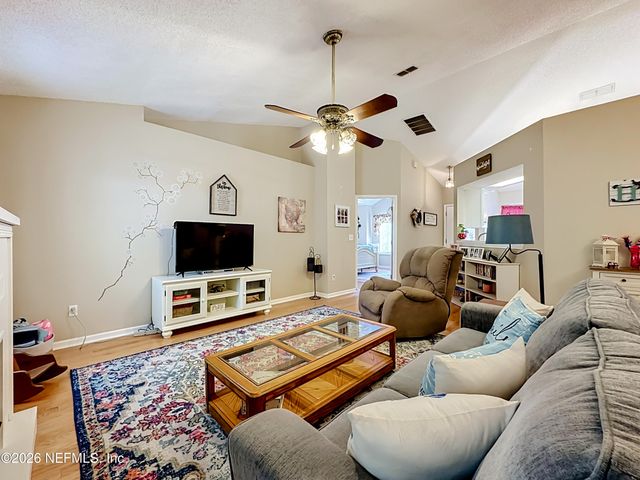 9243 DALE VIEW Lane W, Jacksonville, FL 32225