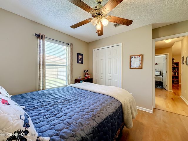 9243 DALE VIEW Lane W, Jacksonville, FL 32225