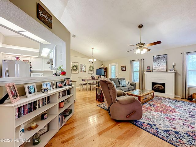 9243 DALE VIEW Lane W, Jacksonville, FL 32225