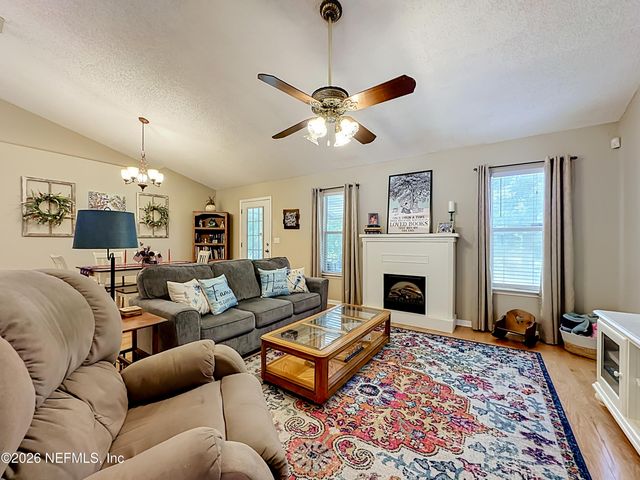 9243 DALE VIEW Lane W, Jacksonville, FL 32225