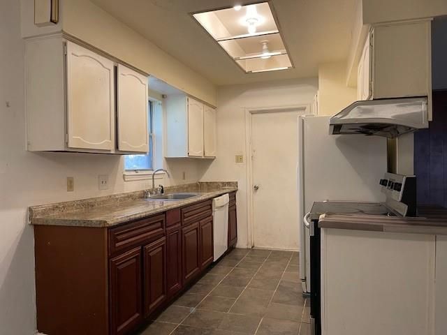 7106 Pella Dr, Houston, TX 77036