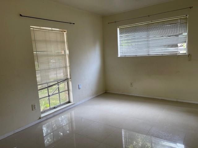 7106 Pella Dr, Houston, TX 77036