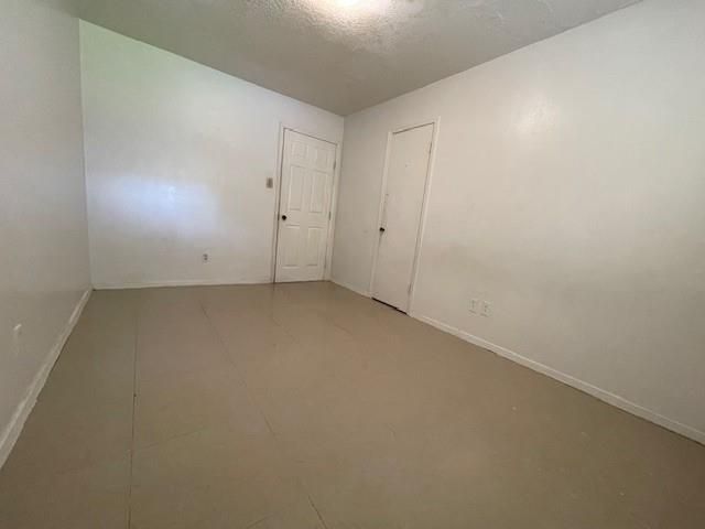 7106 Pella Dr, Houston, TX 77036
