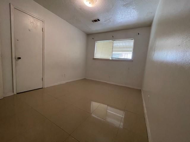 7106 Pella Dr, Houston, TX 77036