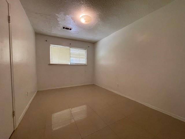 7106 Pella Dr, Houston, TX 77036