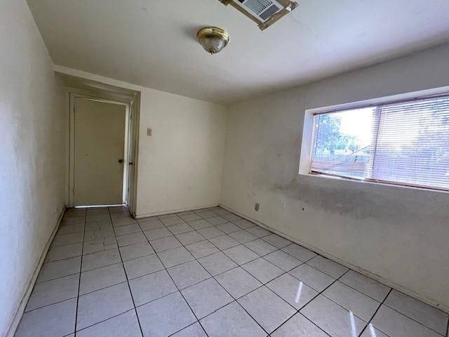 7106 Pella Dr, Houston, TX 77036