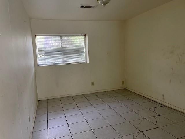 7106 Pella Dr, Houston, TX 77036