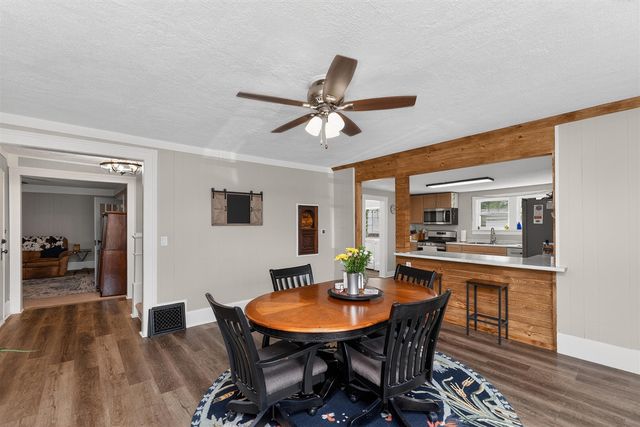 123 Hilltop Lane, Cassopolis, MI 49031