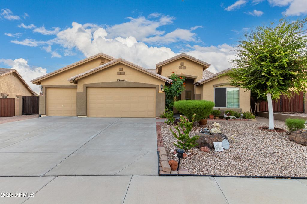 136 N 236TH Avenue, Buckeye, AZ 85396