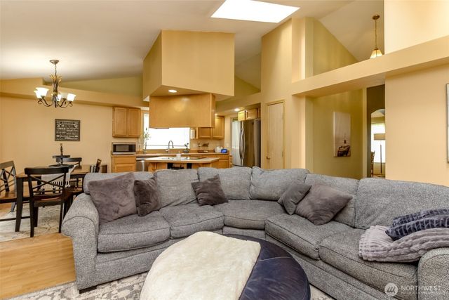 14515 5th Ave E, Tacoma, WA 98445