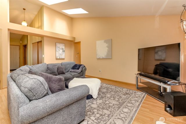 14515 5th Ave E, Tacoma, WA 98445