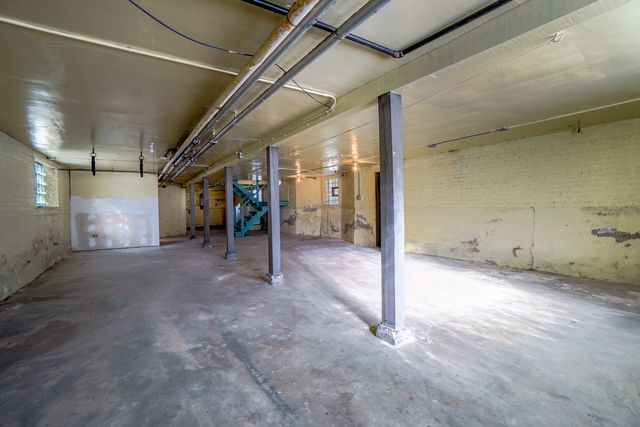 5416 W Cullom Avenue, Chicago, IL 60641