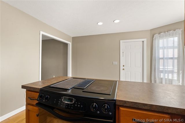 8426 Aberdeen Lane, Charlestown, IN 47111
