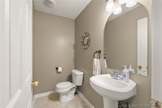 8426 Aberdeen Lane, Charlestown, IN 47111