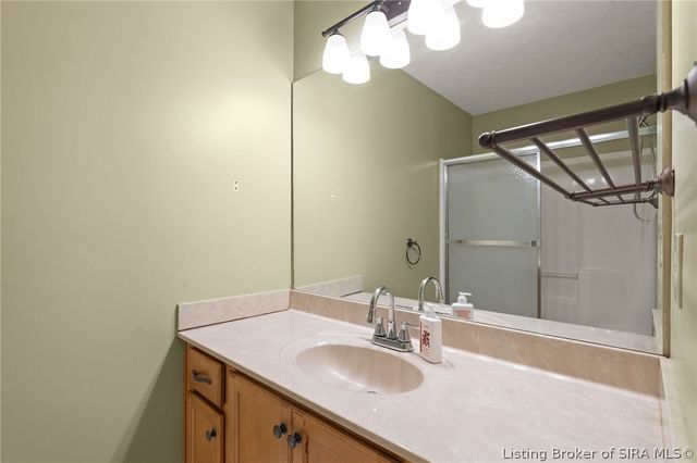 8426 Aberdeen Lane, Charlestown, IN 47111