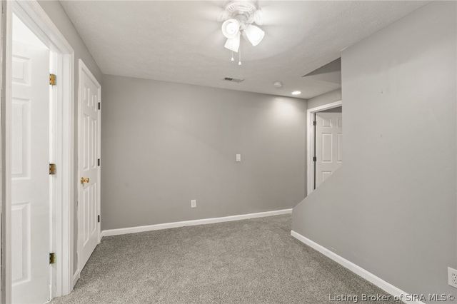 8426 Aberdeen Lane, Charlestown, IN 47111