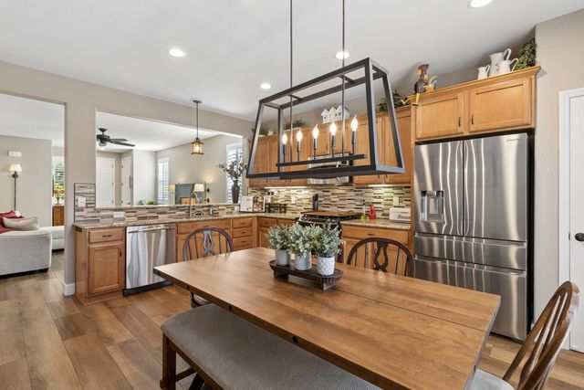 7809 Barnsley Way, Elk Grove, CA 95757