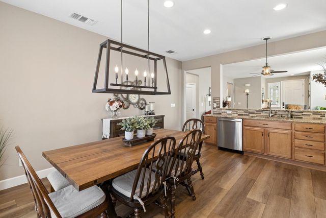 7809 Barnsley Way, Elk Grove, CA 95757