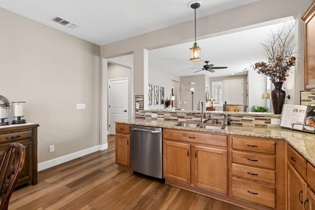 7809 Barnsley Way, Elk Grove, CA 95757
