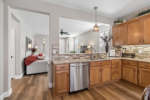 7809 Barnsley Way, Elk Grove, CA 95757