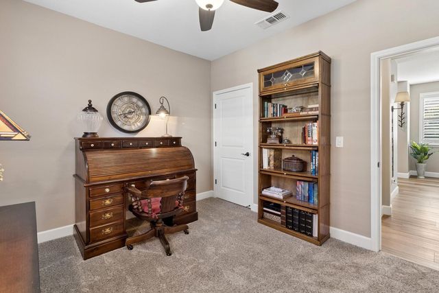 7809 Barnsley Way, Elk Grove, CA 95757