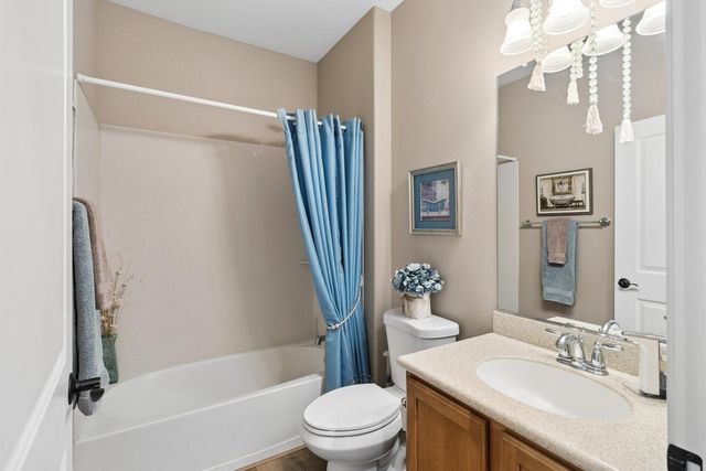 7809 Barnsley Way, Elk Grove, CA 95757