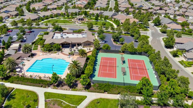 7809 Barnsley Way, Elk Grove, CA 95757