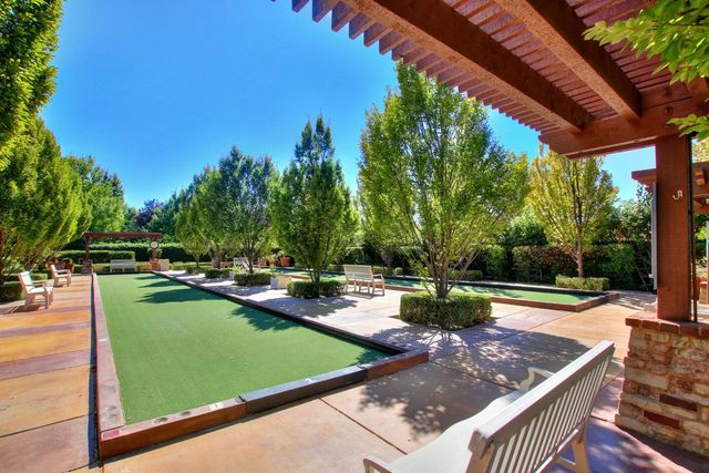 7809 Barnsley Way, Elk Grove, CA 95757