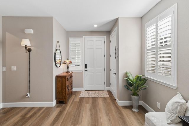 7809 Barnsley Way, Elk Grove, CA 95757