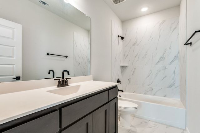 709 Morning Dove Lane, Arlington, TX 76005